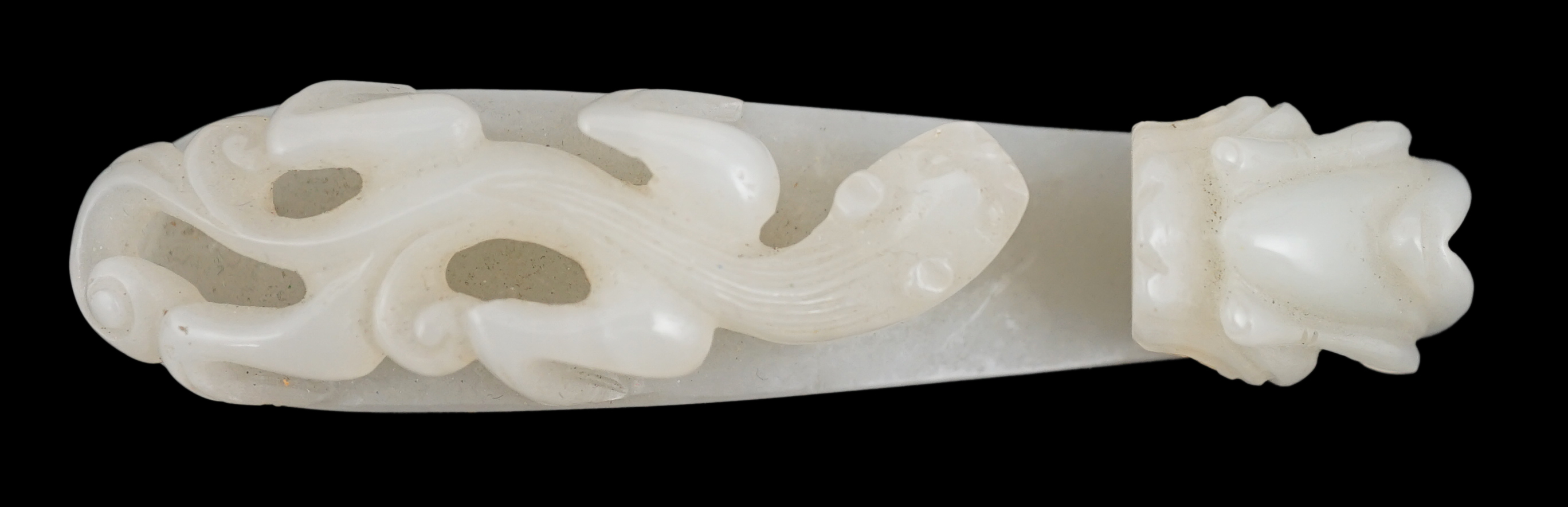 A Chinese white jade ‘dragon’ belt hook, 18th/19th century